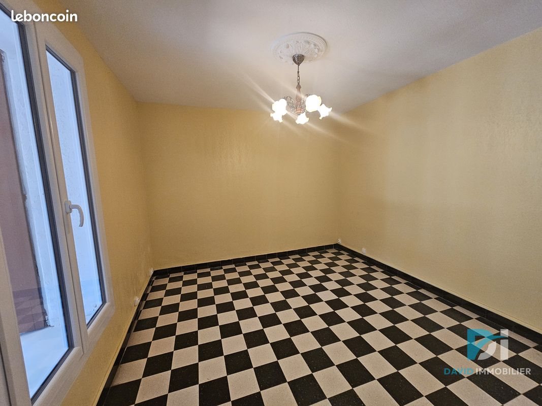Appartement à louer, 66m², Pomérols