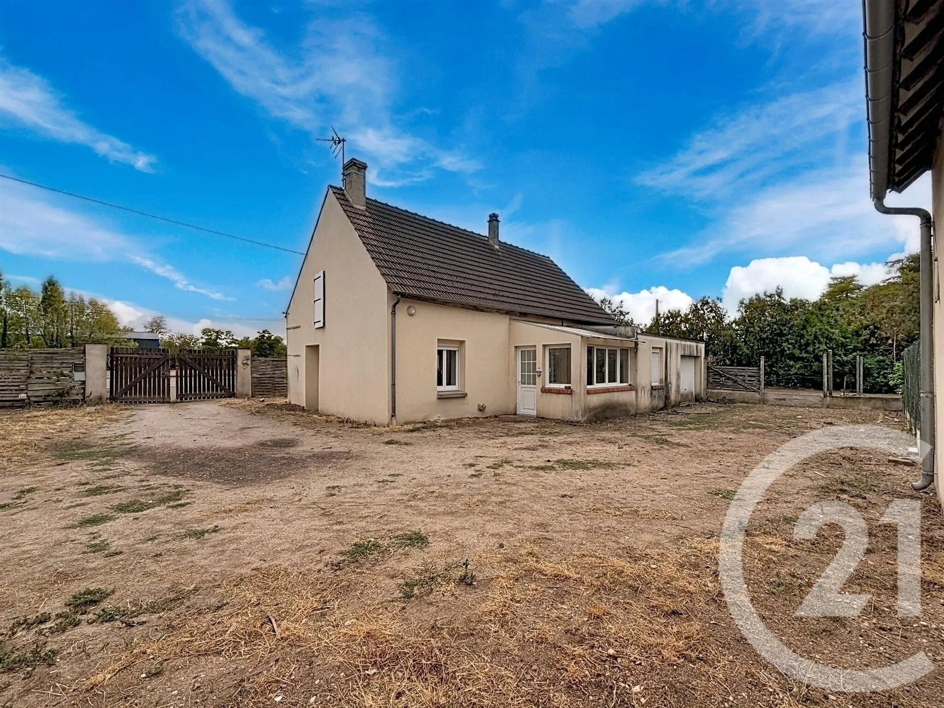 Maison à vendre, 72m², Bouzy-la-Forêt
