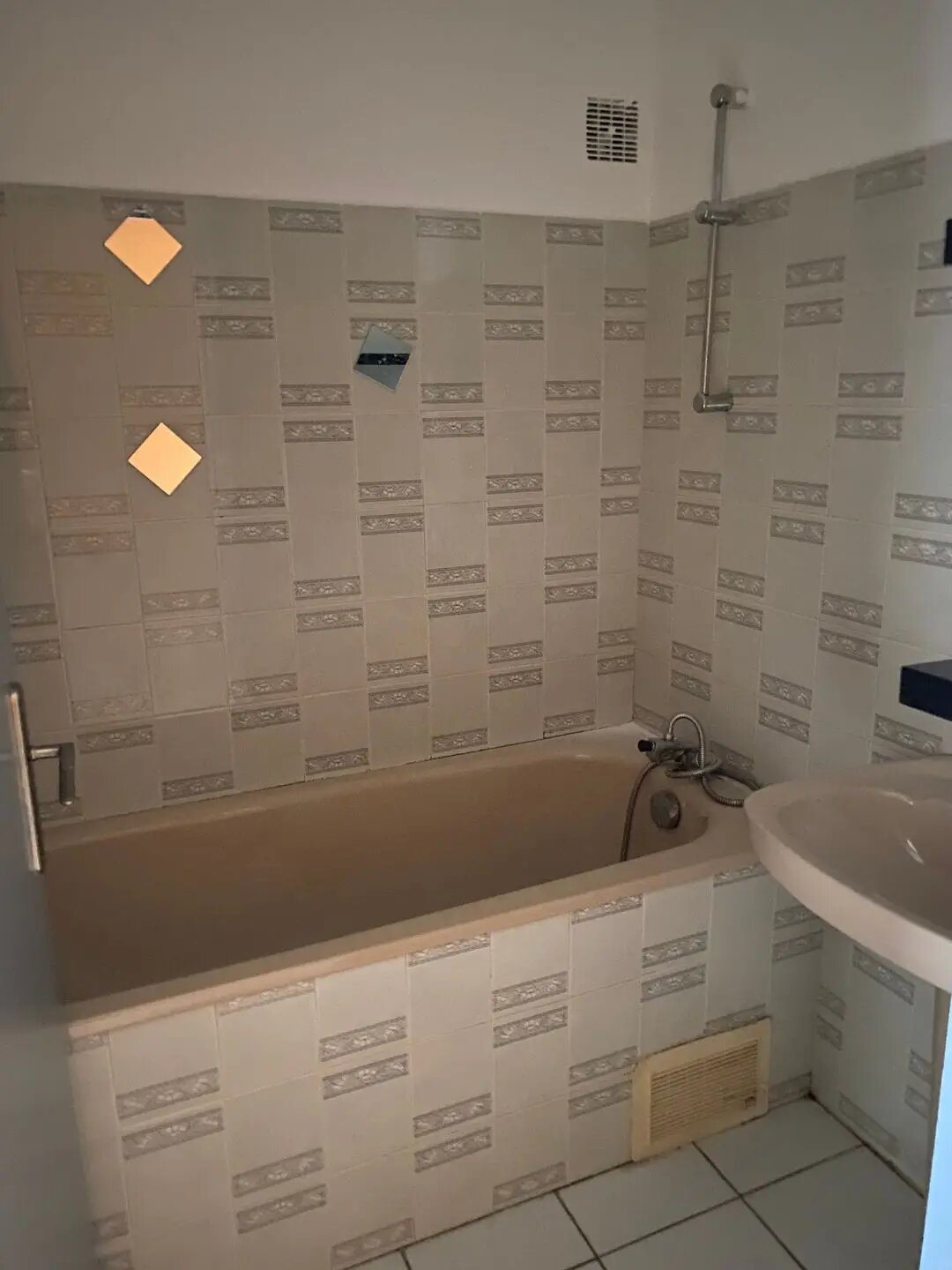 Appartement à louer, 35m², Alès