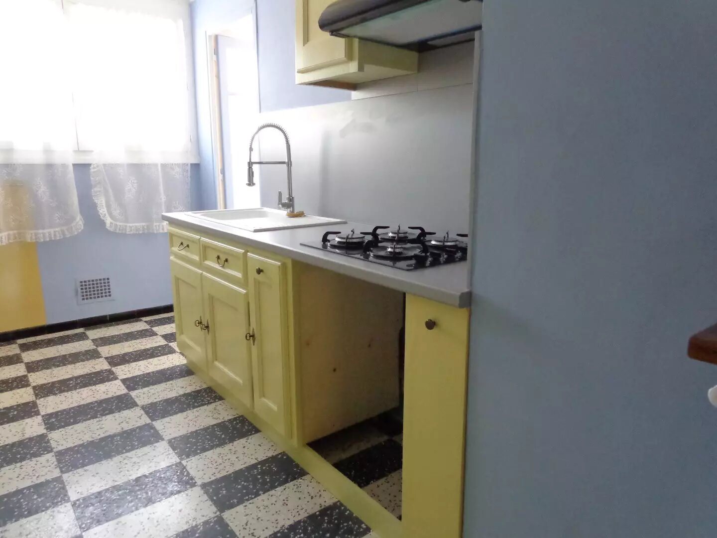 Appartement à louer, 79m², Alès