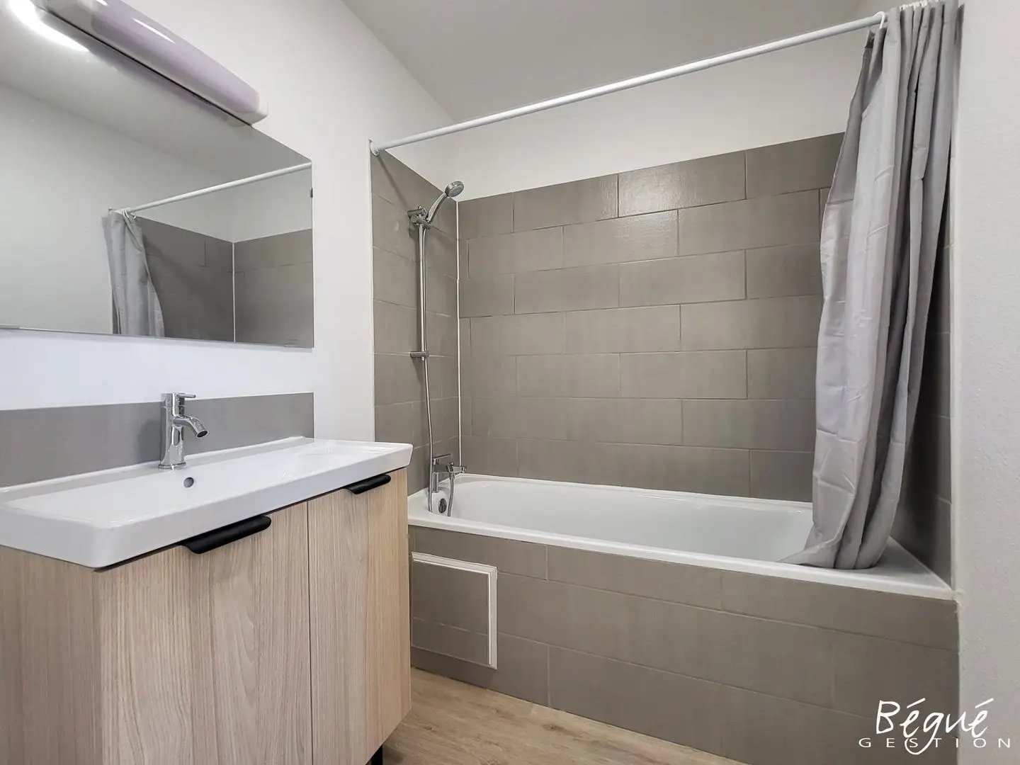 Appartement à louer, 20m², L'Isle-Jourdain