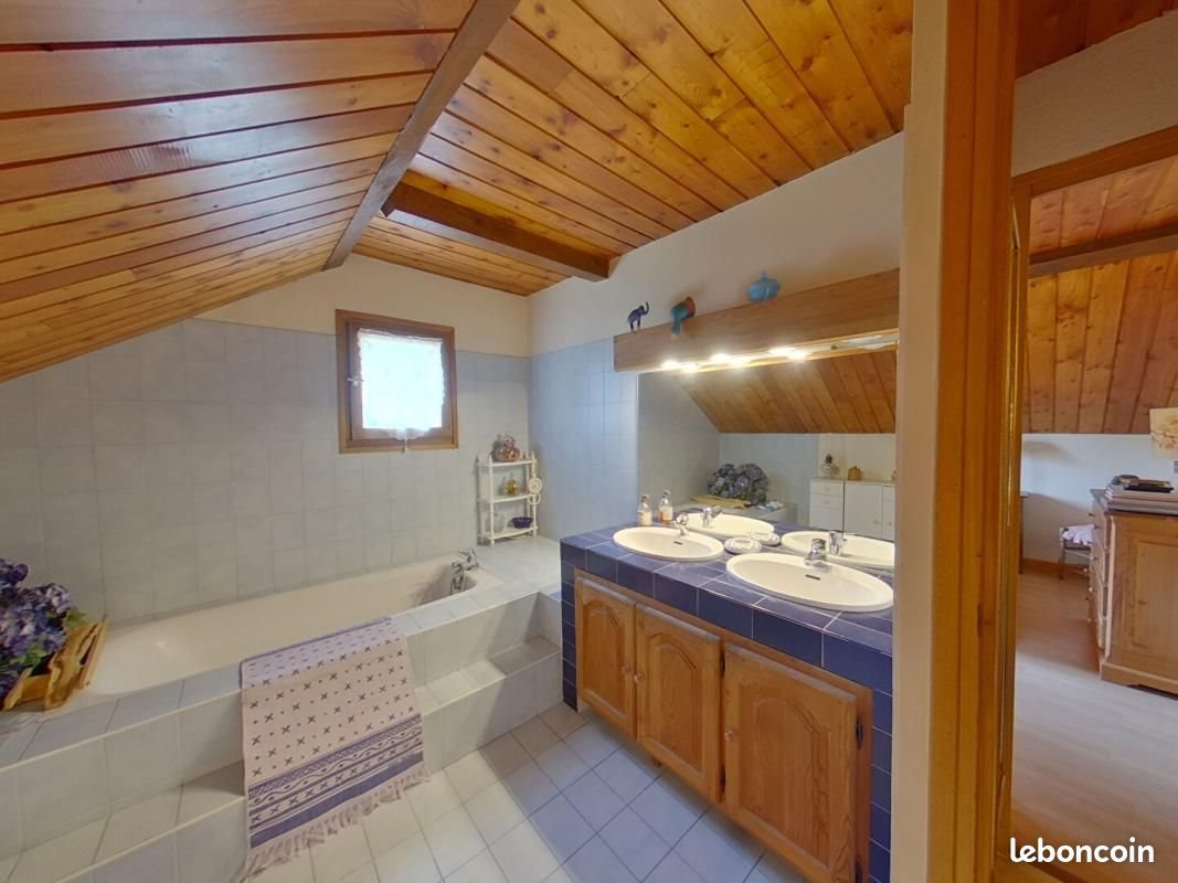 Maison à vendre, 120m², Enchastrayes
