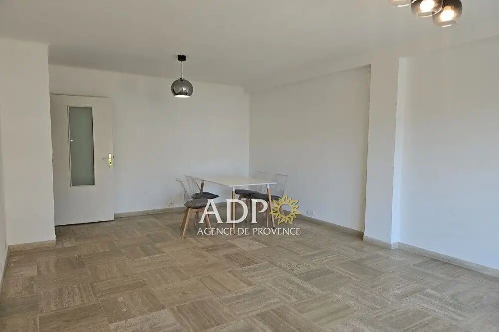 Appartement à louer, 60m², Le Cannet