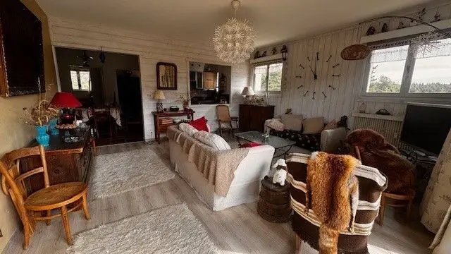 Appartement à vendre, 76m², Gréolières