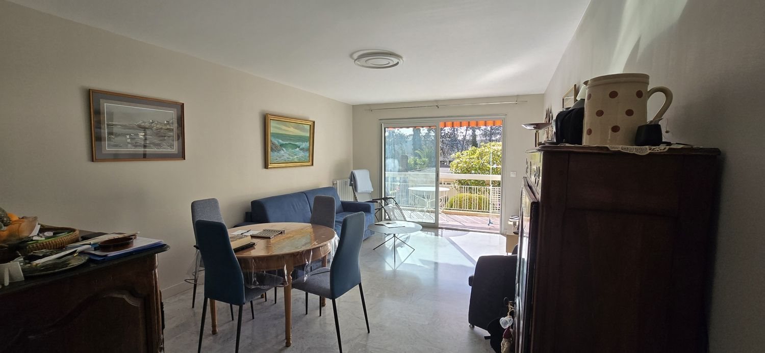 Appartement à louer, 63m², Antibes
