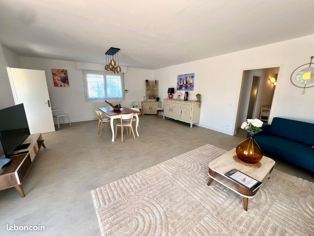Appartement à louer, 126m², Antibes