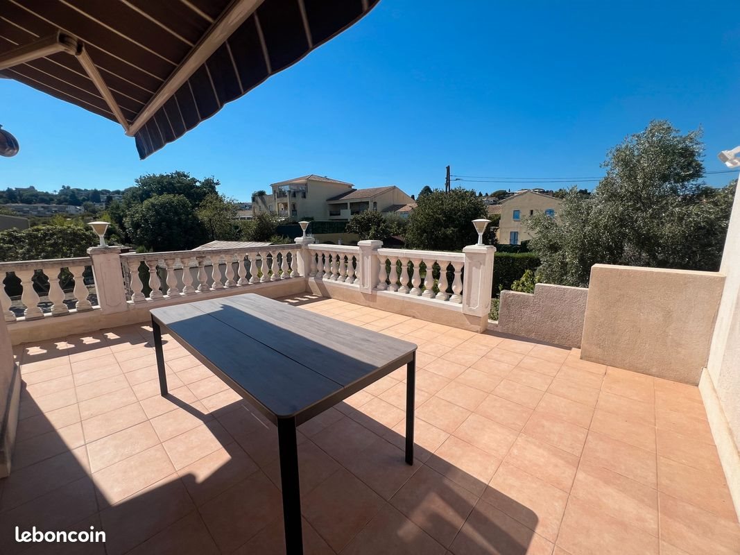 Appartement à louer, 126m², Antibes