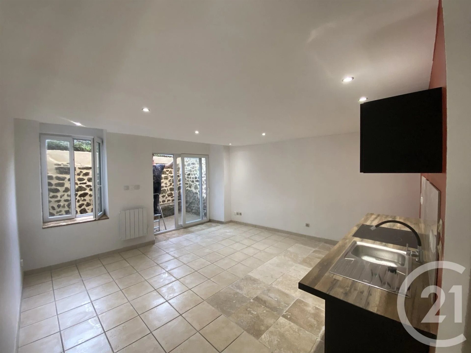 Appartement à louer, 28m², Bourg-Argental