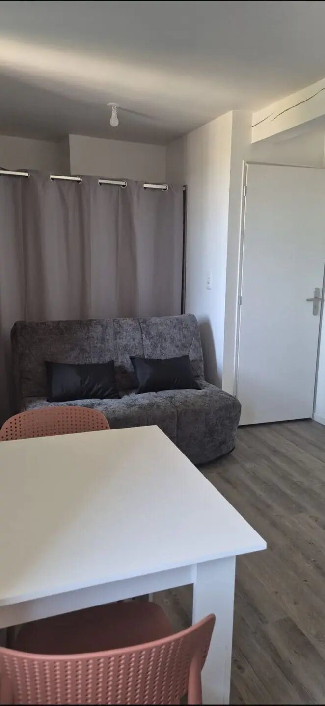 Appartement à louer, 19m², Lasbordes