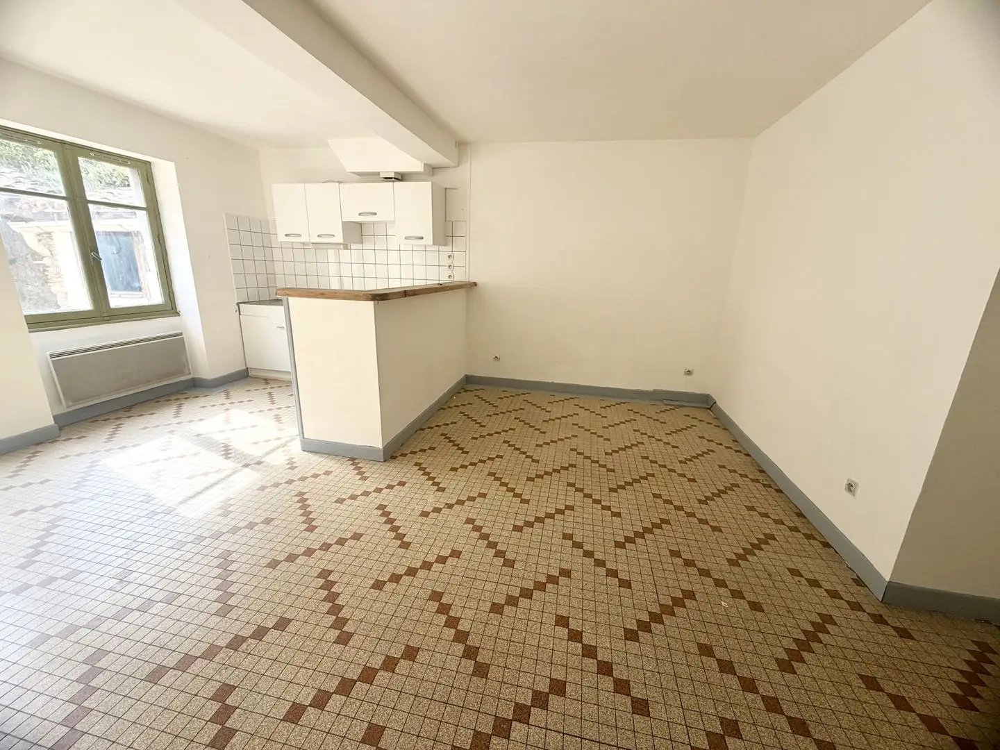 Appartement à louer, 35m², Mas-Saintes-Puelles