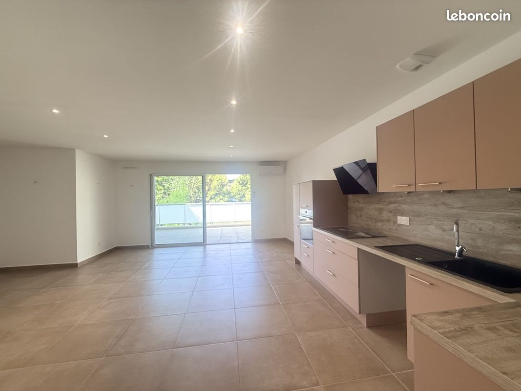 Appartement à vendre, 99m², Istres