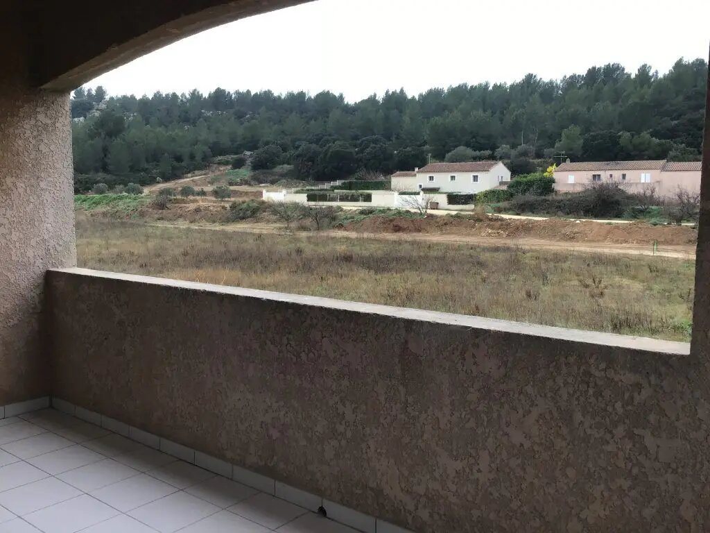 Appartement à louer, 65m², Saint-Mitre-les-Remparts