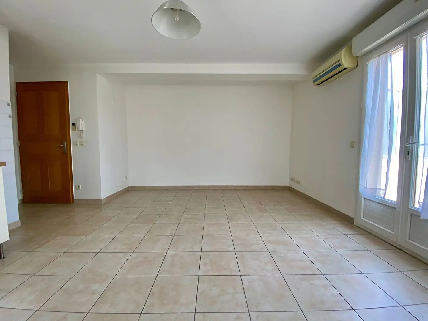 Appartement à louer, 37m², Marignane