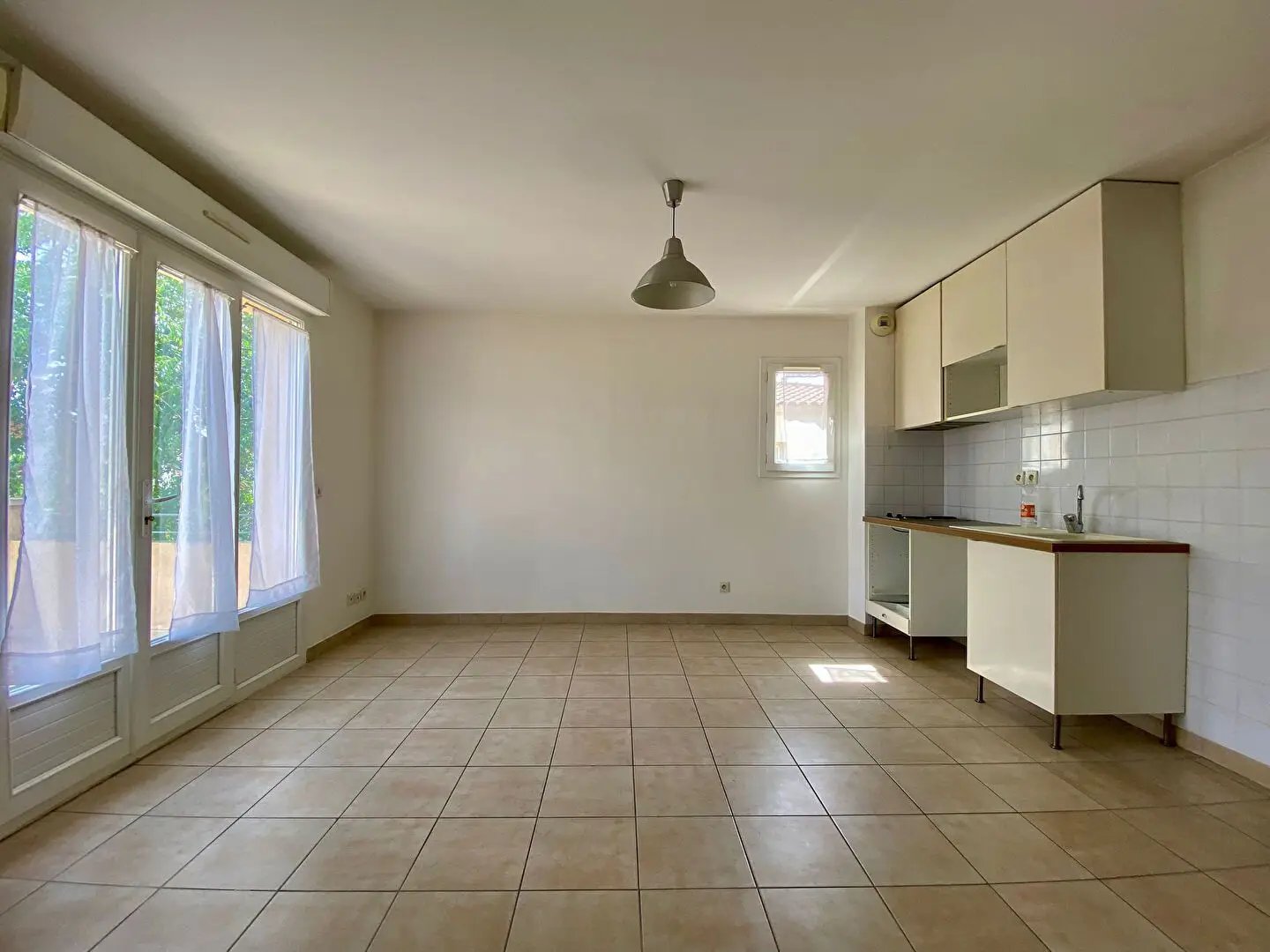 Appartement à louer, 37m², Marignane