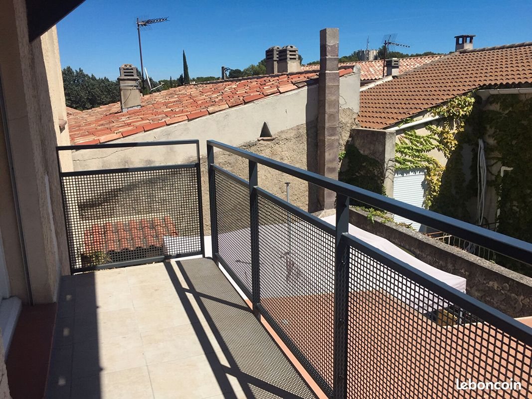 Appartement à louer, 57m², Saint-Mitre-les-Remparts
