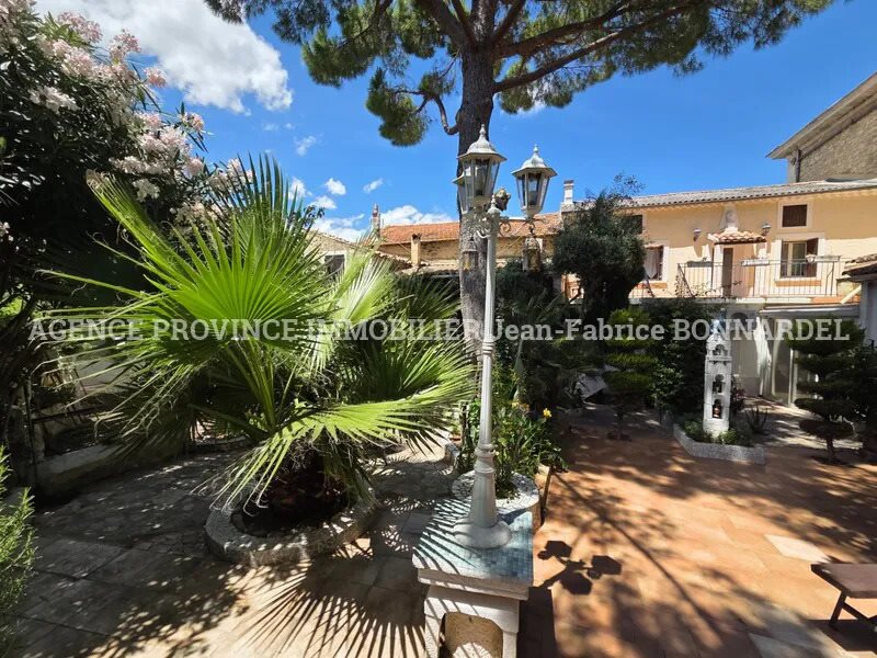 Maison à vendre, 300m², Saint-Paul-Trois-Châteaux