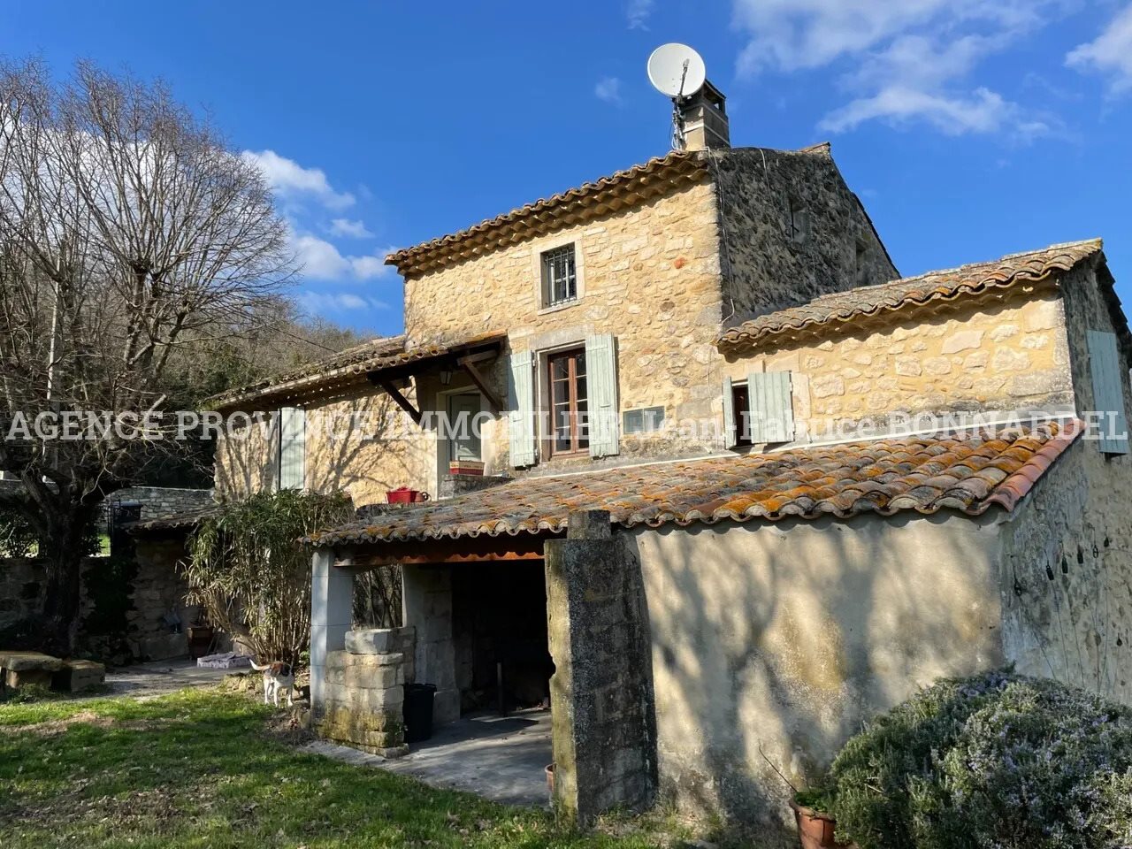 Maison à louer, 101m², Saint-Paul-Trois-Châteaux