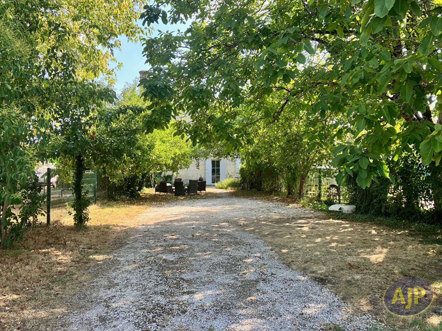 Maison à louer, 101m², Arveyres