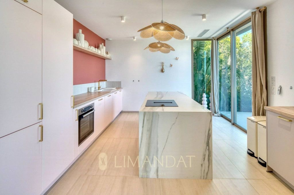 Maison à louer, 232m², Cannes