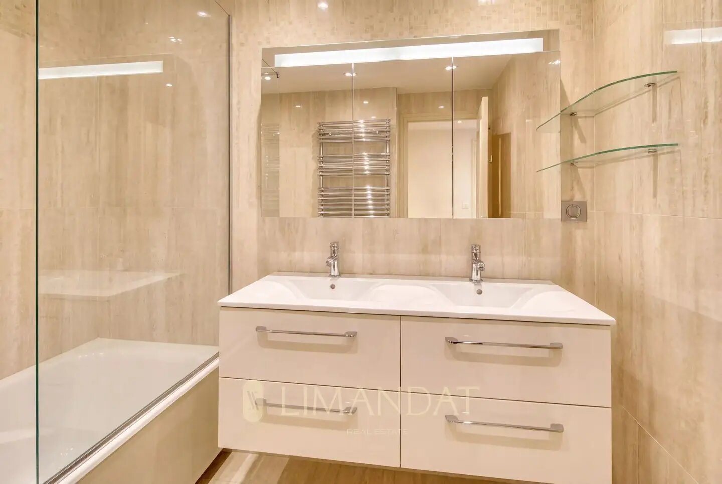 Appartement à louer, 68m², Cannes