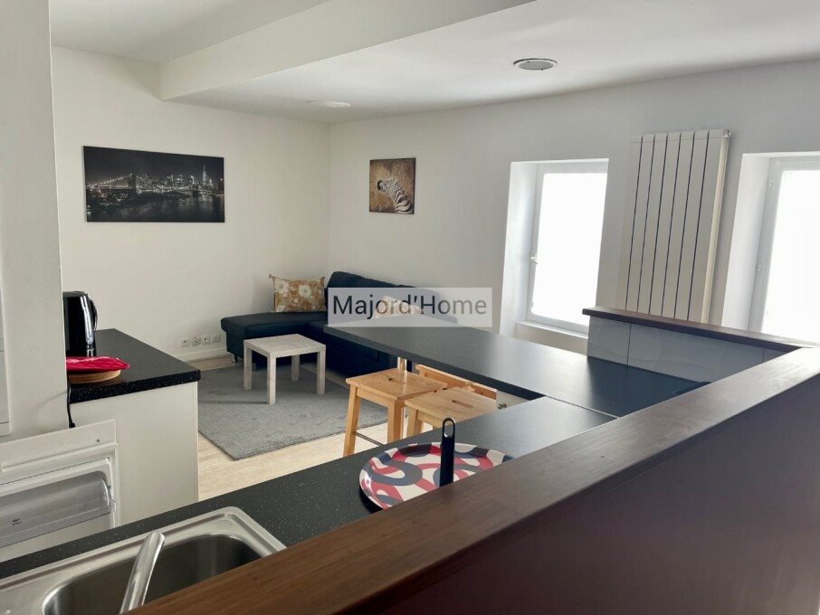 Appartement à louer, 49m², Nîmes