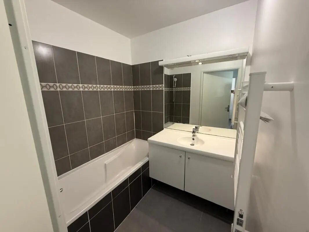 Appartement à louer, 58m², Marseille 14ème