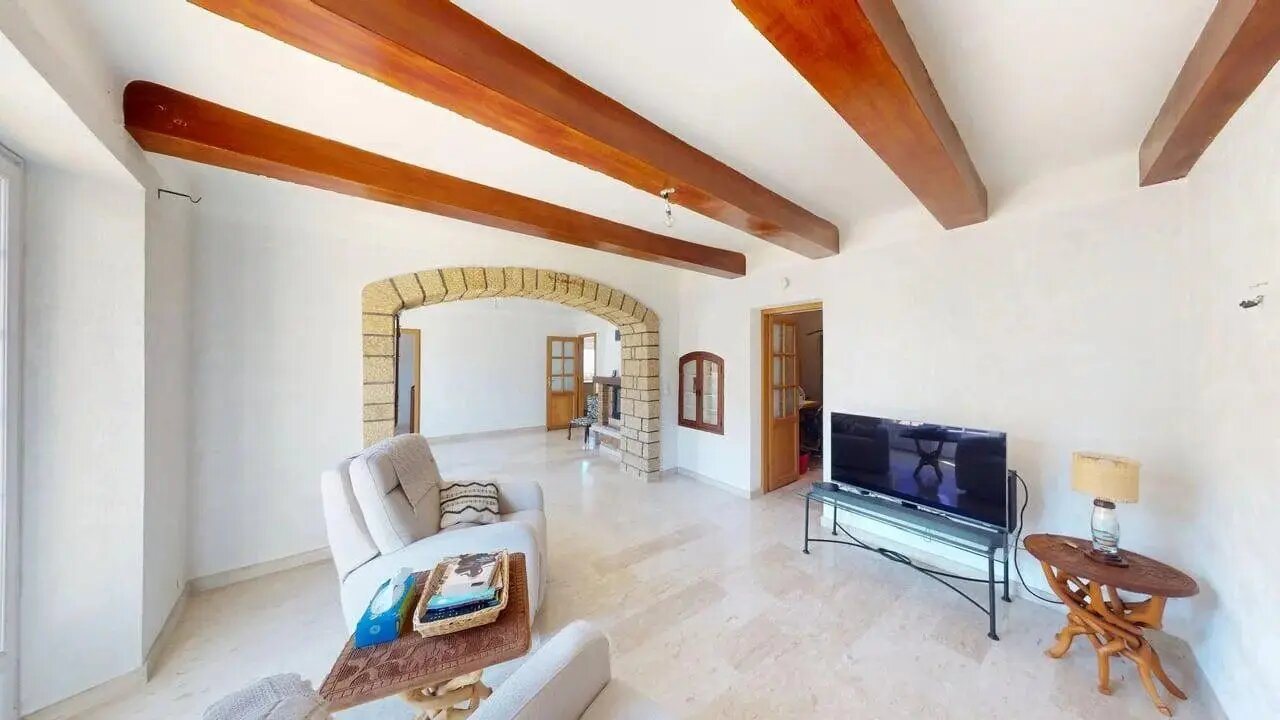 Maison à vendre, 130m², Saint-Mitre-les-Remparts