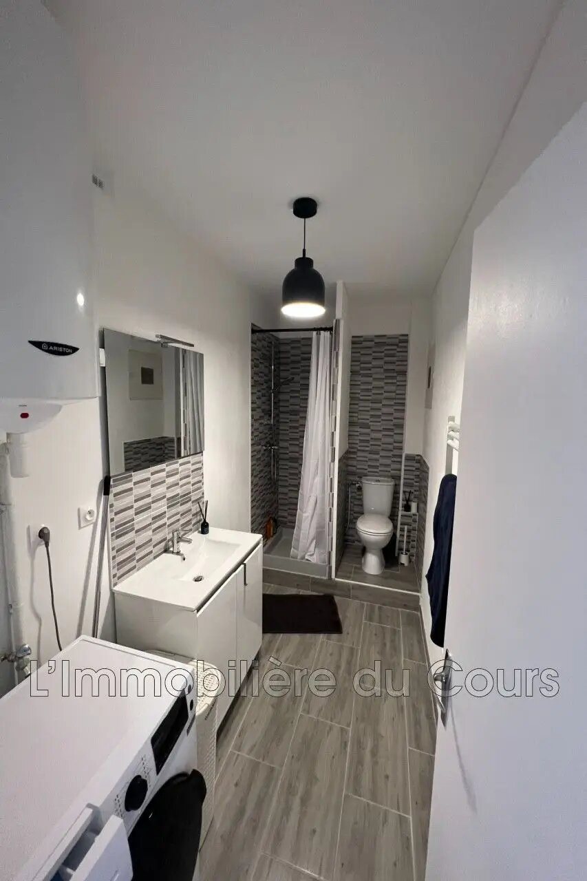 Appartement à louer, 32m², Marignane