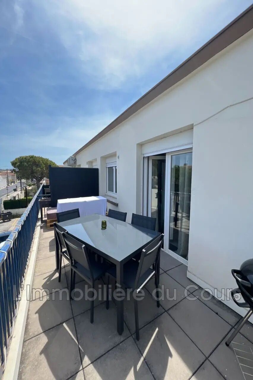 Appartement à louer, 32m², Marignane