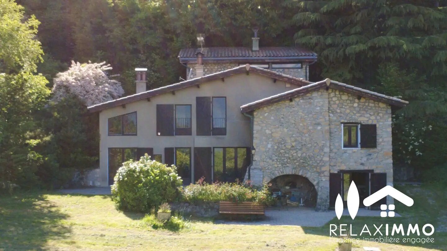 Maison à vendre, 220m², Claix