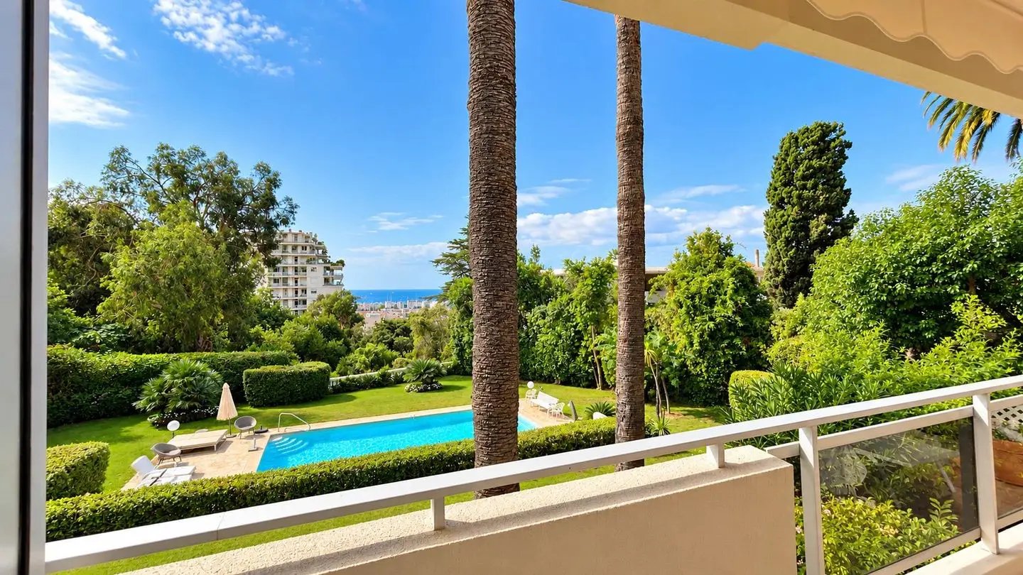 Appartement à louer, 2m², Cannes