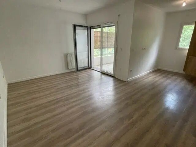 Appartement à louer, 61m², Cenon