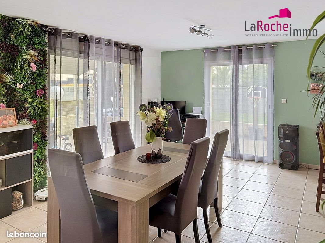 Maison à vendre, 121m², Plounéventer