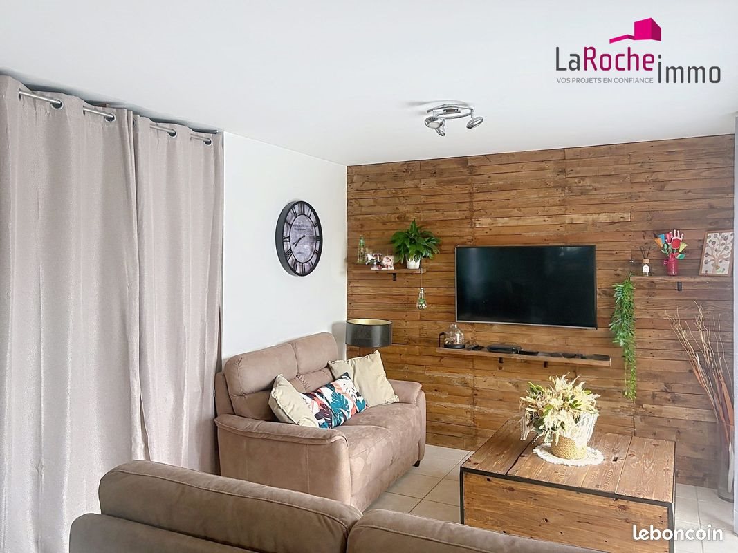 Maison à vendre, 121m², Plounéventer