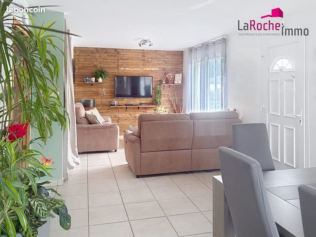 Maison à vendre, 121m², Plounéventer