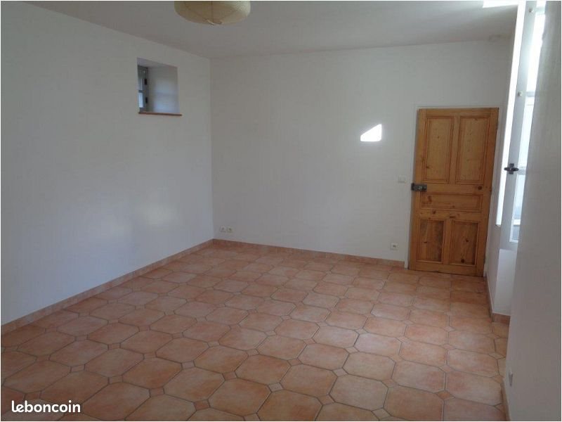Appartement à louer, 29m², Saint-Martin-de-Valgalgues