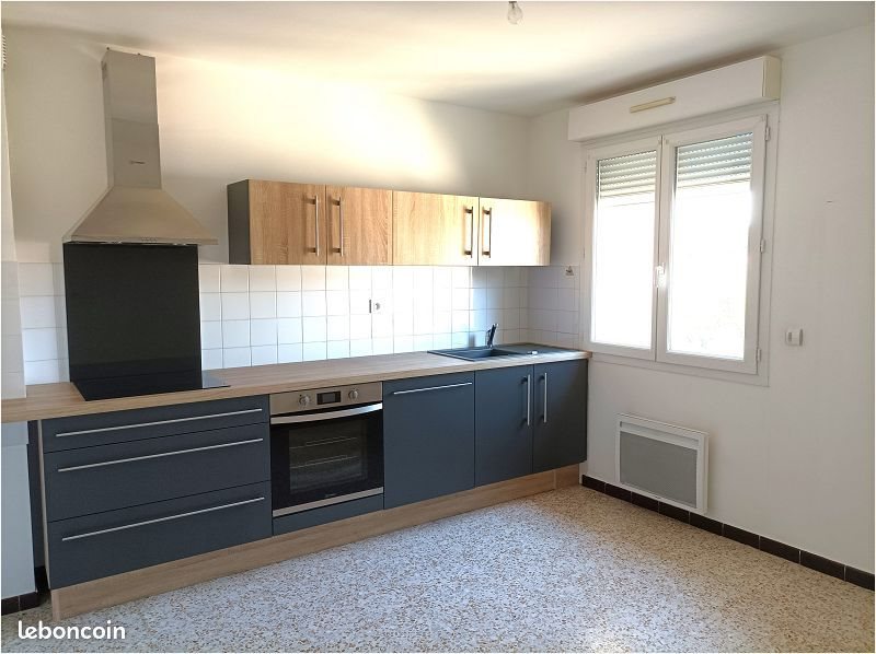 Appartement à louer, 103m², Vézénobres
