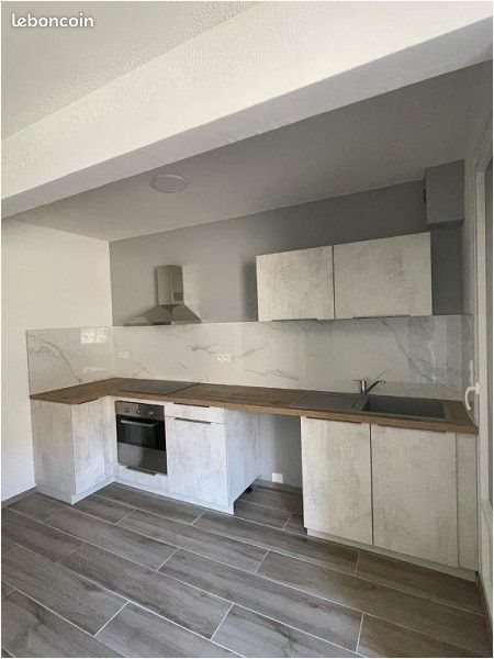 Appartement à louer, 40m², Alès