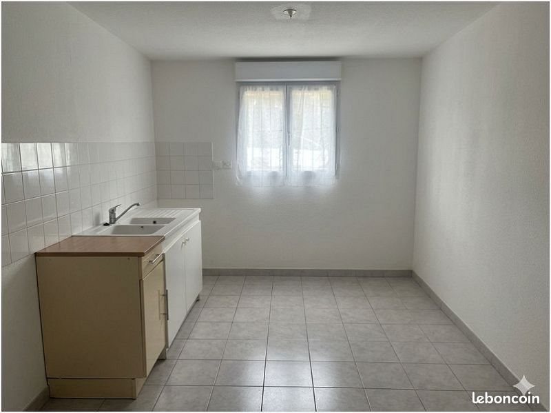 Appartement à louer, 94m², Alès