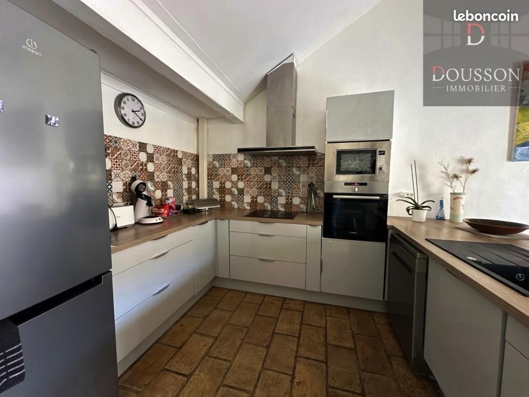 Appartement à vendre, 281m², Aigues-Mortes