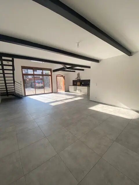 Maison à louer, 103m², Lézan