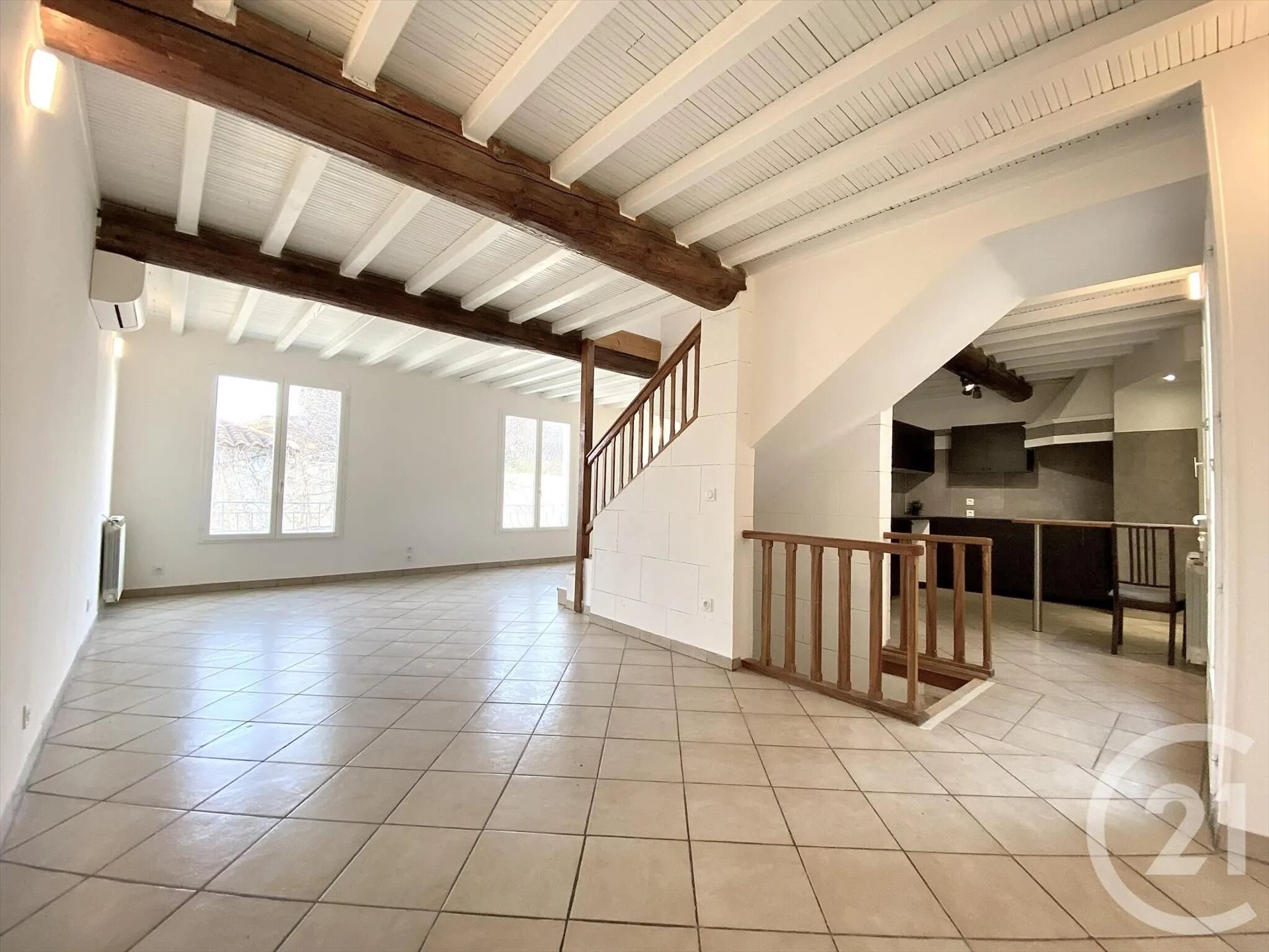 Maison à louer, 120m², Arles