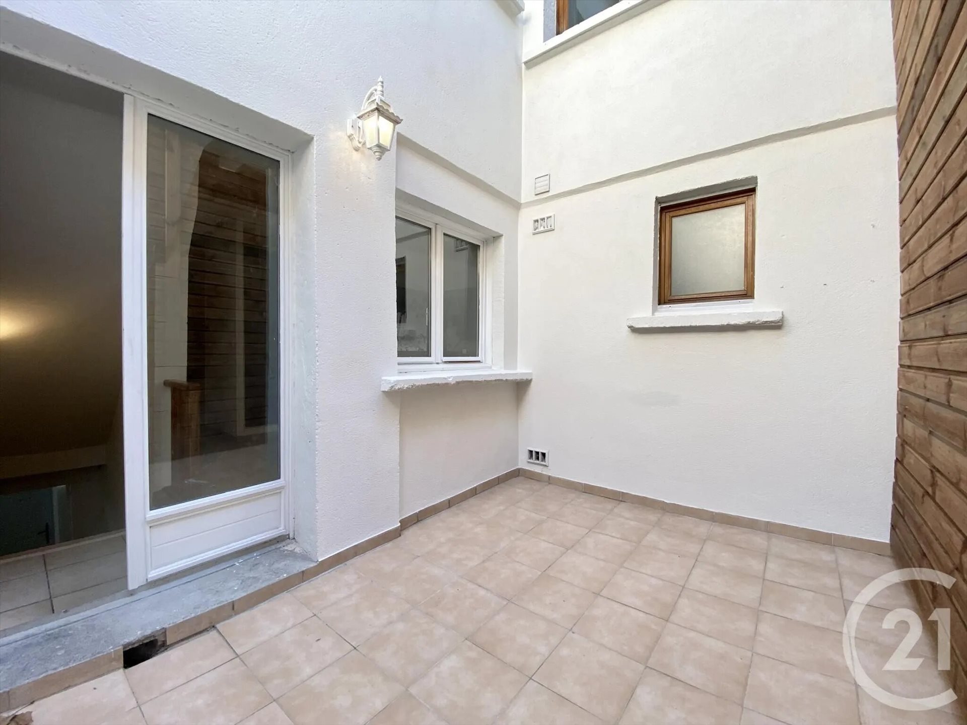 Maison à louer, 120m², Arles