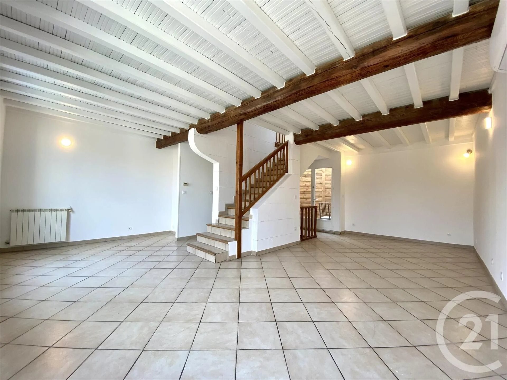 Maison à louer, 120m², Arles