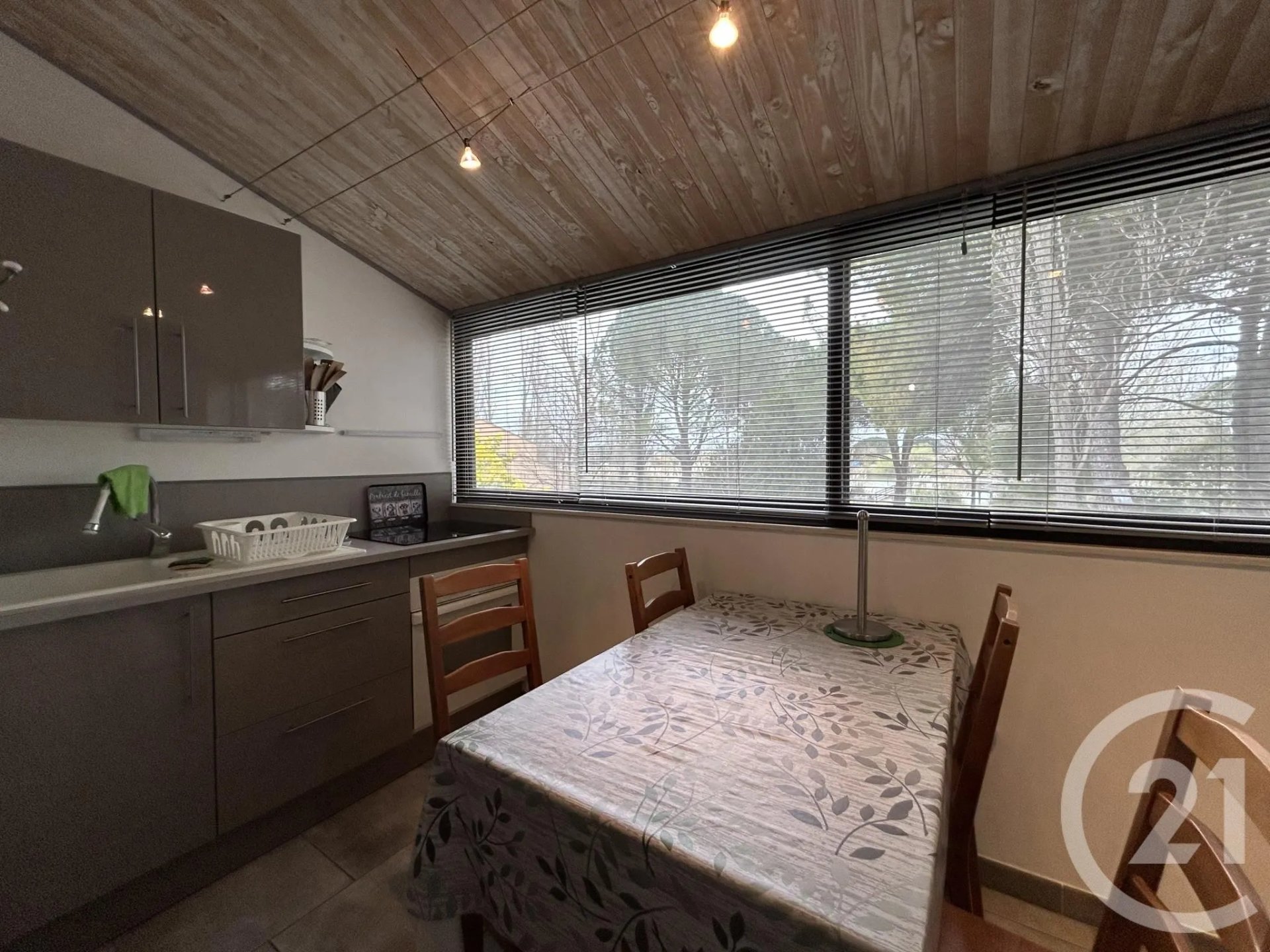Appartement à louer, 28m², Arles