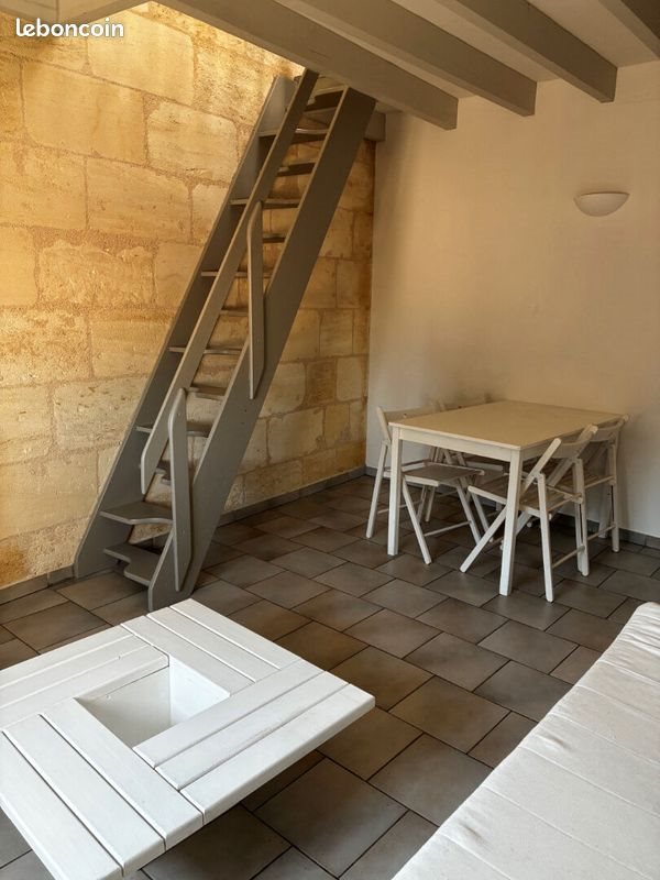 Appartement à louer, 27m², Bordeaux