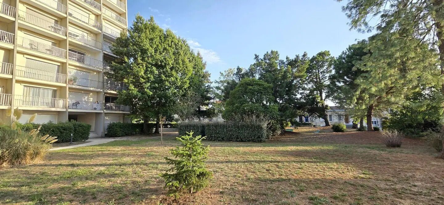 Appartement à louer, 28m², Talence