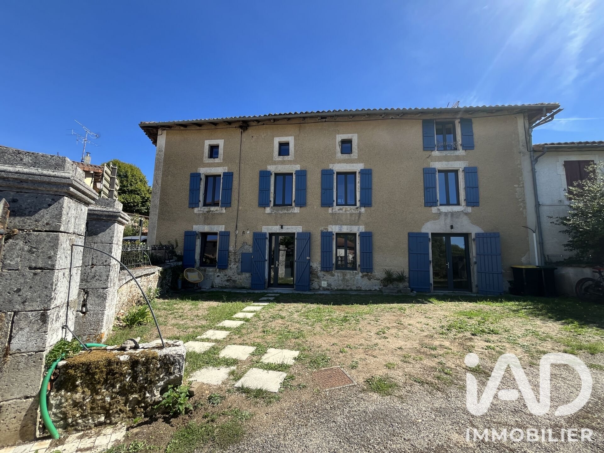 Maison à vendre, 219m², Terres-de-Haute-Charente