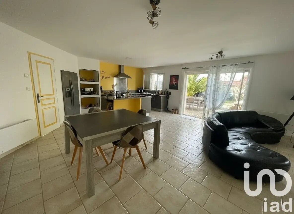 Maison à vendre, 117m², La Clisse