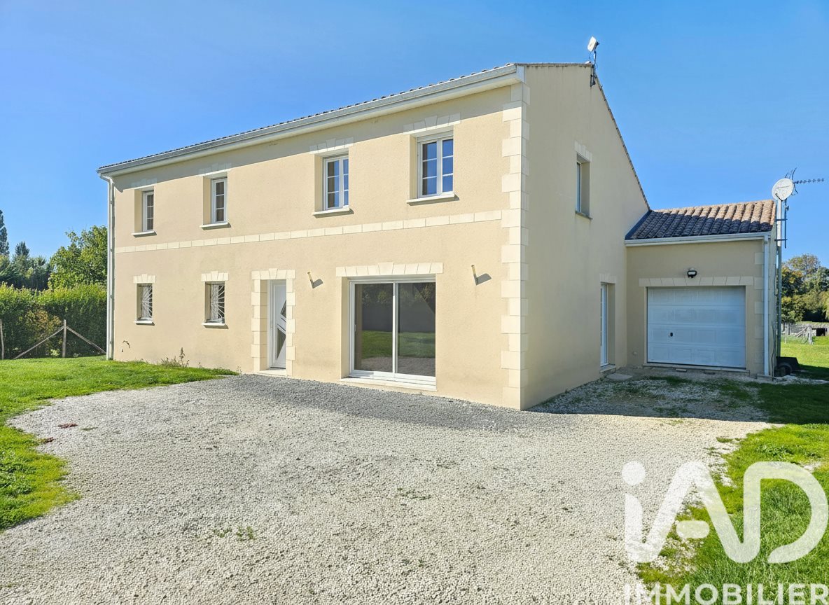 Maison à vendre, 186m², Segonzac